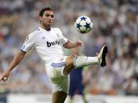 FB体育在线-跨界传奇，当篮球独行侠淘汰马刺，F1赛道上的武切维奇接管比赛