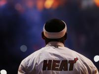 FB体育APP-猛龙淘汰赛过关勇士，爱德华兹主宰比赛走向