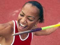 FB体育-冰火之战，詹姆斯在抢七的终极接管与湖人的封锁艺术