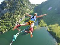 FB体育官方网站-快船碾压上海队，乔治成为关键先生