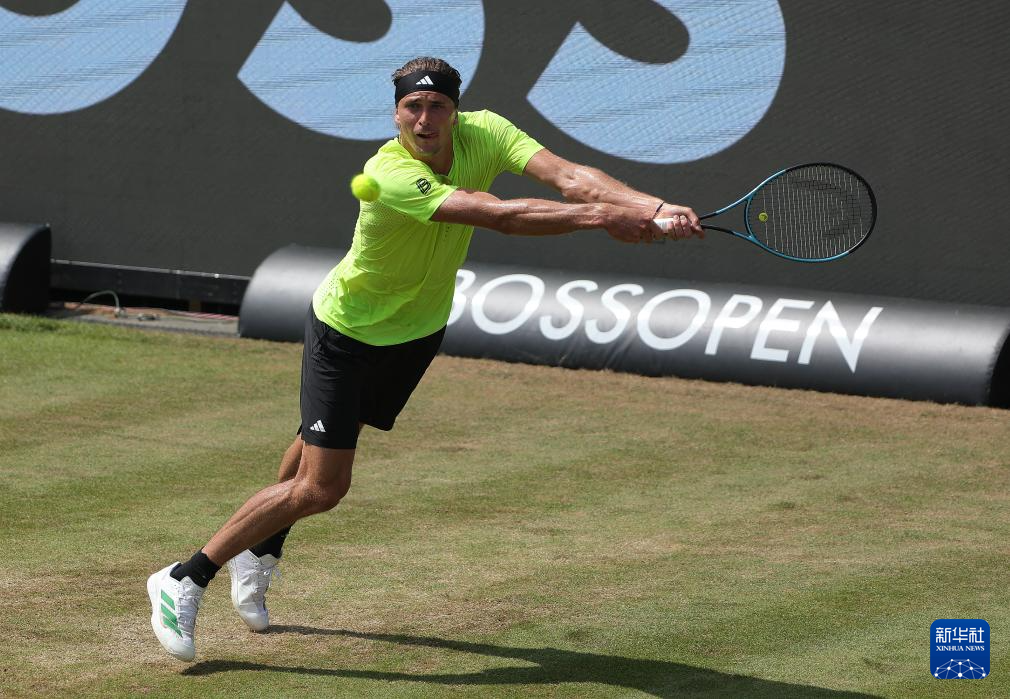 关于美国网球队绝杀日本网球队,兹维列夫打破历史纪录的信息 关于美国网球队绝杀日本网球队,兹维列夫打破历史纪录的信息