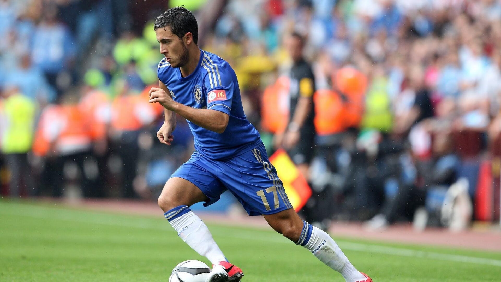 欧冠淘汰赛之夜，格列兹曼连续得分拉开差距，书写个人传奇